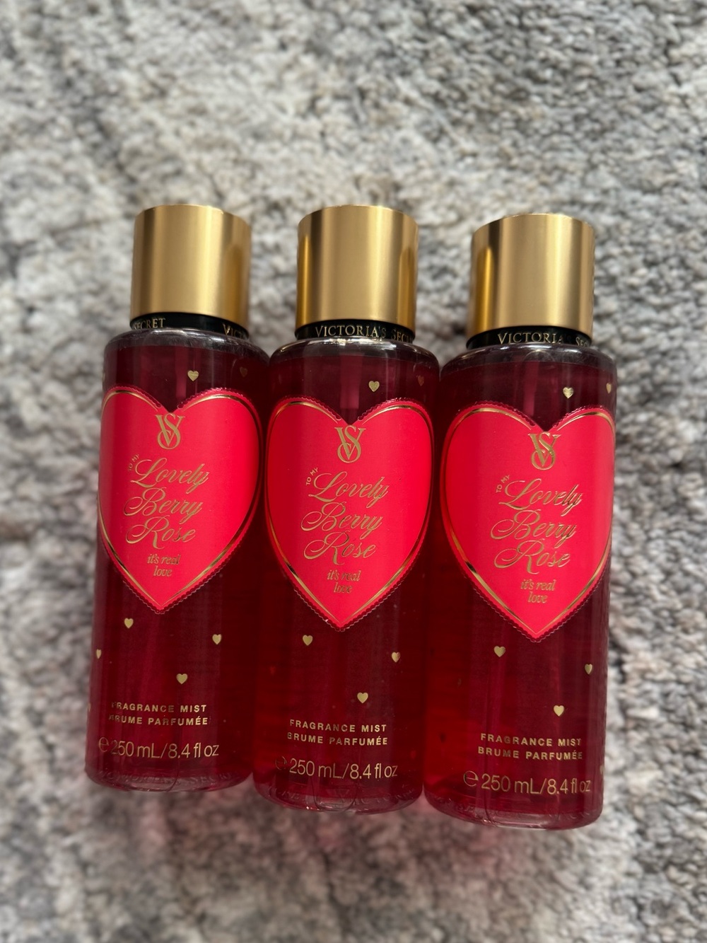 Victoria Secret- lovely berry rose fragrance mist